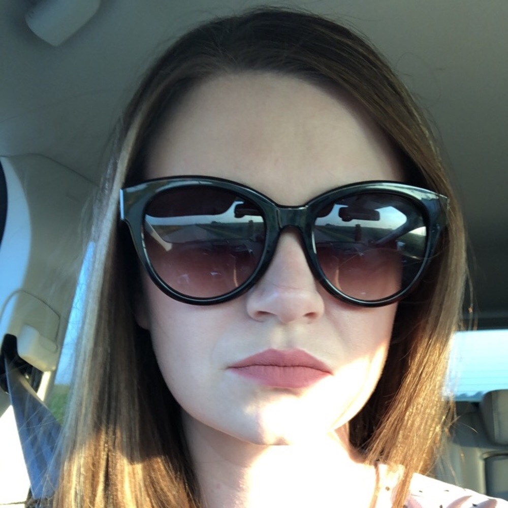 Meet your Posher, Sarah